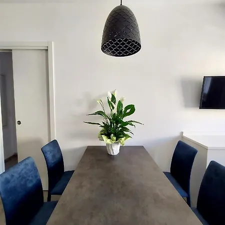 Baur - Regarda Travel Apartment Bardolino