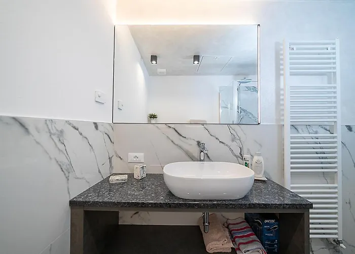 Baur - Regarda Travel