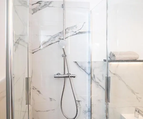 Baur - Regarda Travel * Bardolino